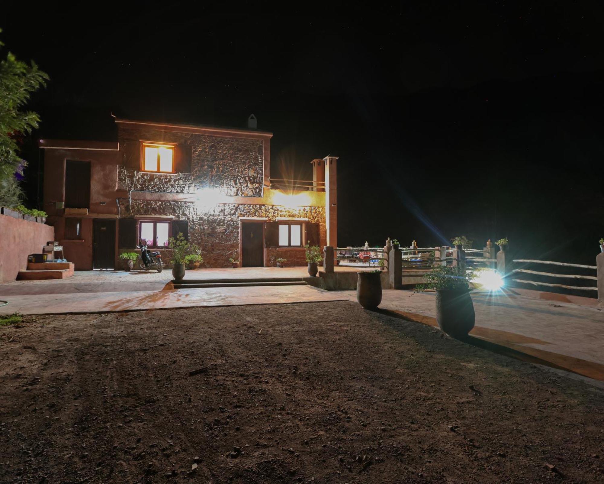 Отель Aux Lumieres Du Toubkal Light Of Toubkal Имлиль Экстерьер фото