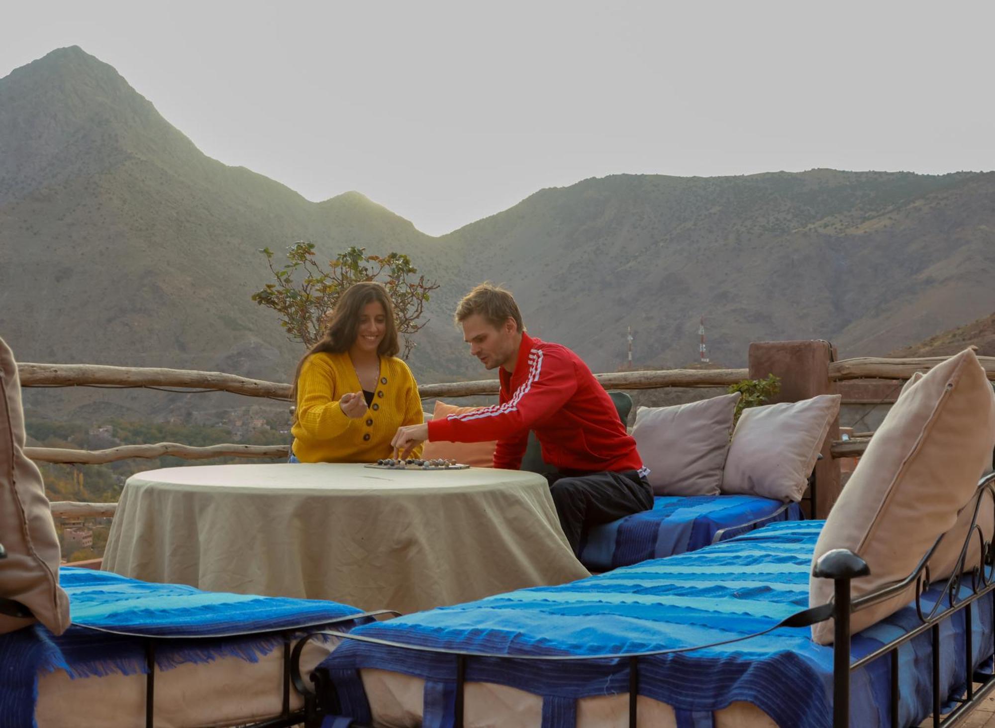 Отель Aux Lumieres Du Toubkal Light Of Toubkal Имлиль Экстерьер фото